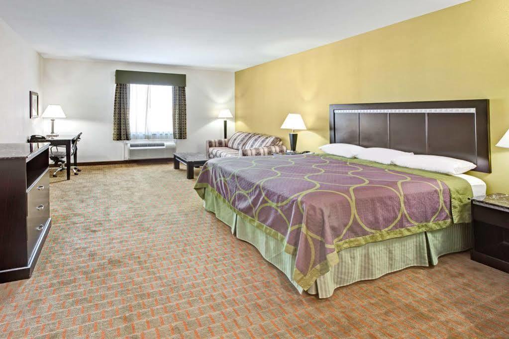 Super 8 By Wyndham Laporte La Porte Εξωτερικό φωτογραφία