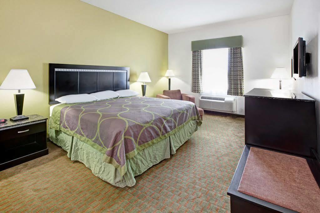 Super 8 By Wyndham Laporte La Porte Εξωτερικό φωτογραφία